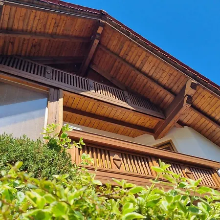 호텔 Landhaus Talblick- Fruehstueckspension-Hotel Garni (Adults Only) 4*