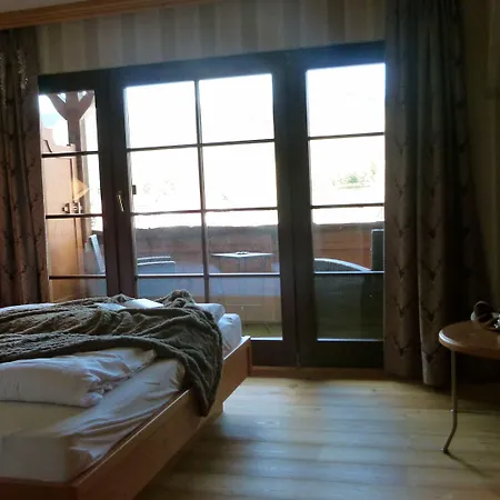 Landhaus Talblick- Fruehstueckspension (Adults Only) Otel 4*