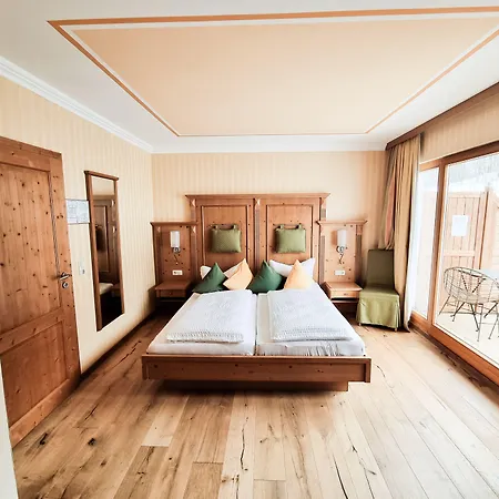 Landhaus Talblick- Fruehstueckspension (Adults Only) 4*