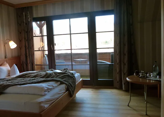 Landhaus Talblick- Fruehstueckspension (Adults Only) Otel 4*